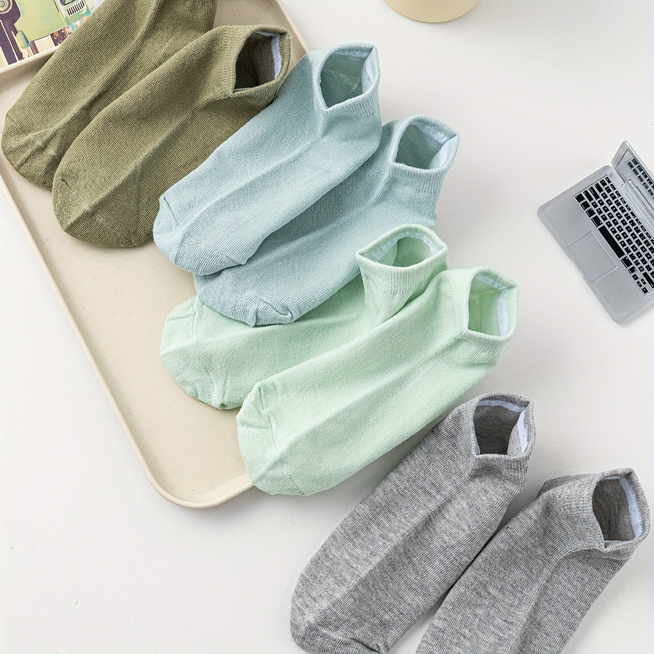 Soft Lightweight Low Cut Ankle Socks Women's Stockings 8 Pairs