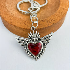 Vintage Gothic Heart Pendant Keychain Gift for Friends & Family