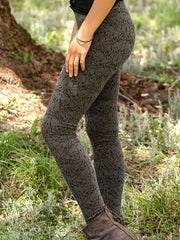 Printed High Rise Plus Size Leggings with Medium Stretch