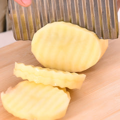 Stainless Steel Wavy Edged Vegetable Slicer & Peeler
