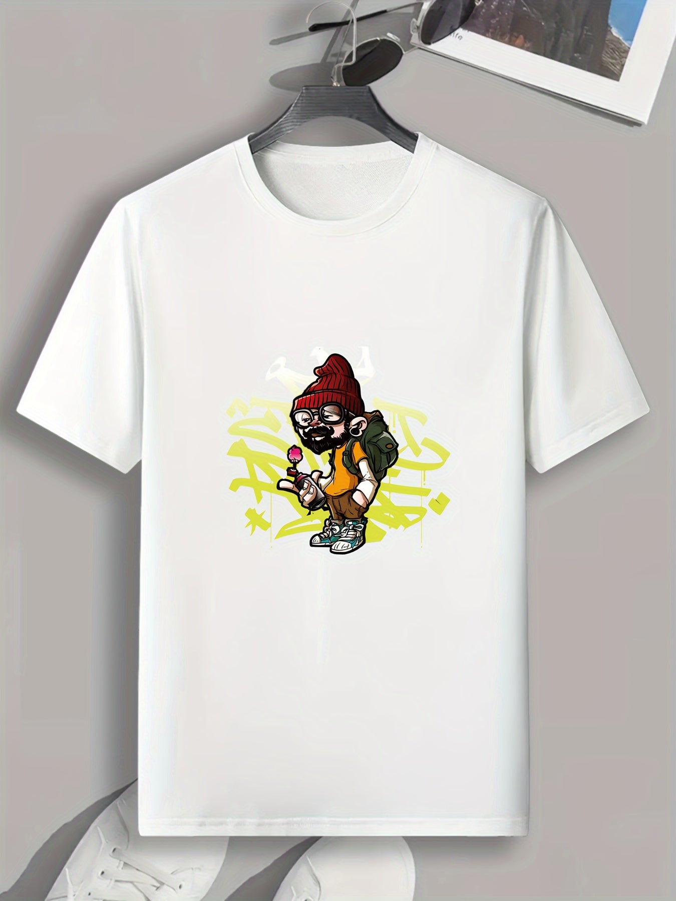 Cartoon Character Print Men's Graphic T-shirt for Summer