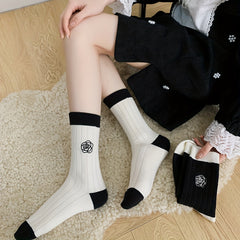 4 Pairs Floral Pattern Comfy Mid Tube Women's Socks