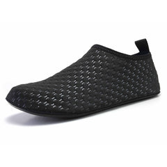 Women's C Letter Pattern Water Shoes Soft Sole Lightweight Aqua Socks