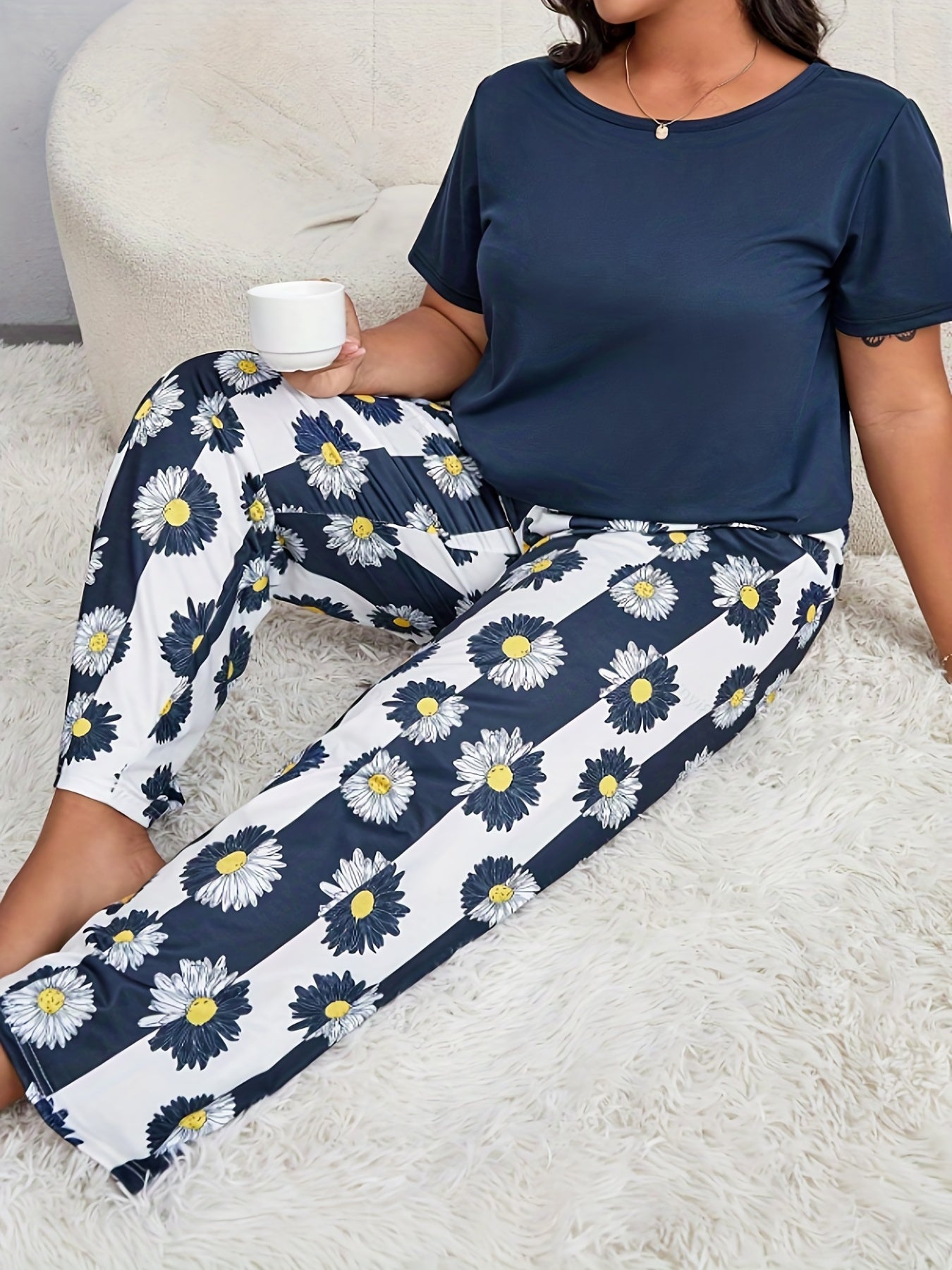 Lounge Set Women's Plus Tee & Pants
