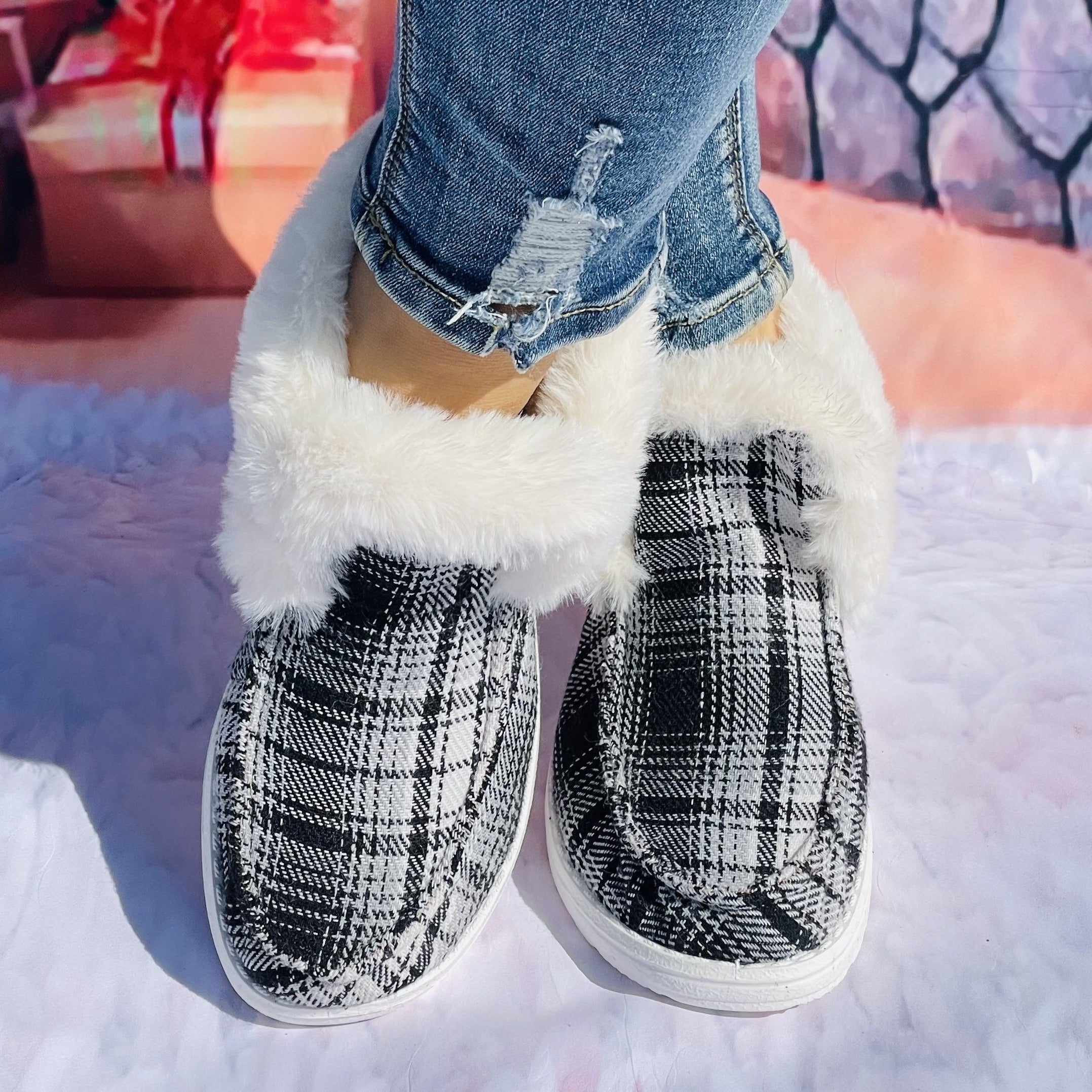 Large Checkered Printed Furry Snow Boots