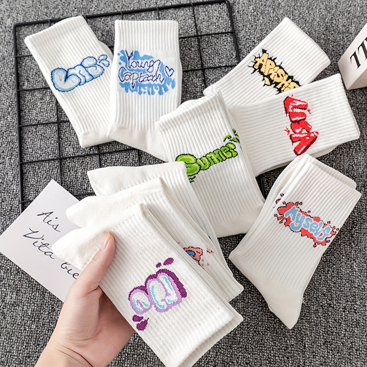 Letter Graffiti Socks Breathable Mid Tube Women's Stockings