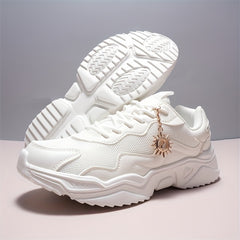 Women's Mesh Breathable Skateboard Shoes Lightweight Walking Shoes