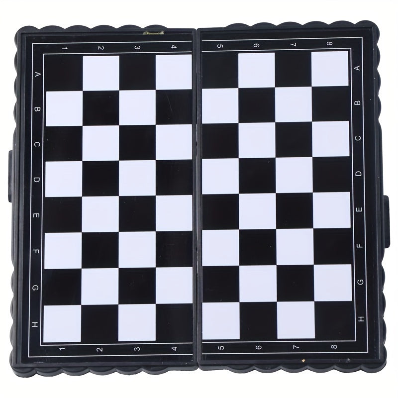 Portable Folding Plastic Chess Toy Chess Game For Family Gathering