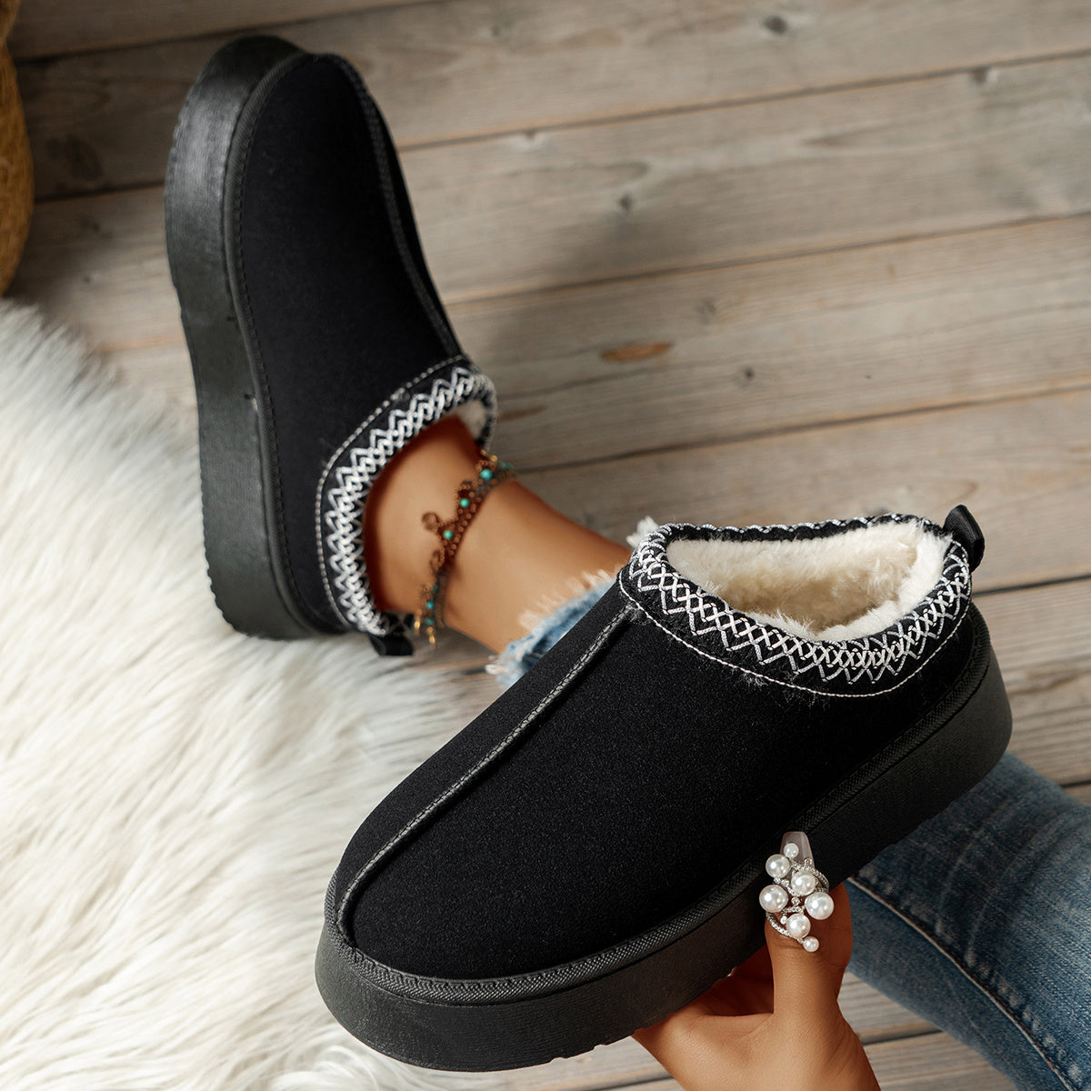 Women's Fur Lined Slip On Platform Shoes Winter Snow Boots