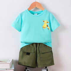 Toddler Boy's Cartoon Giraffe Pattern 2pcs T shirt & Cargo Shorts Set Outfits