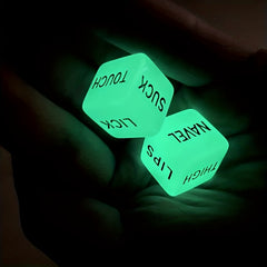 2pcs Acrylic Luminous Game Dice Party Supplies