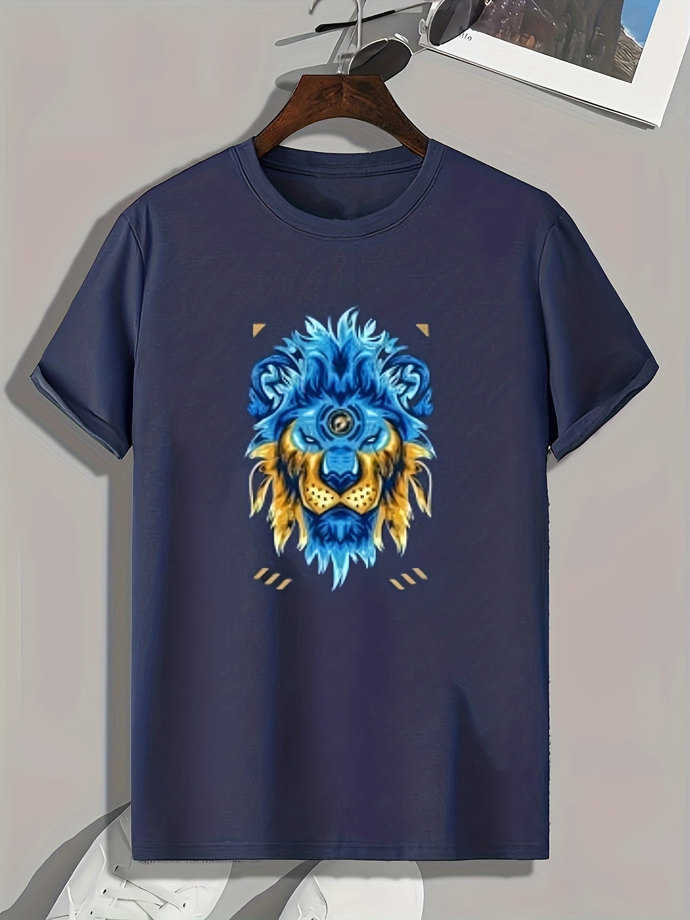 Lion Pattern Print Men's Sports T shirt Graphic Tee for Fitness Activities