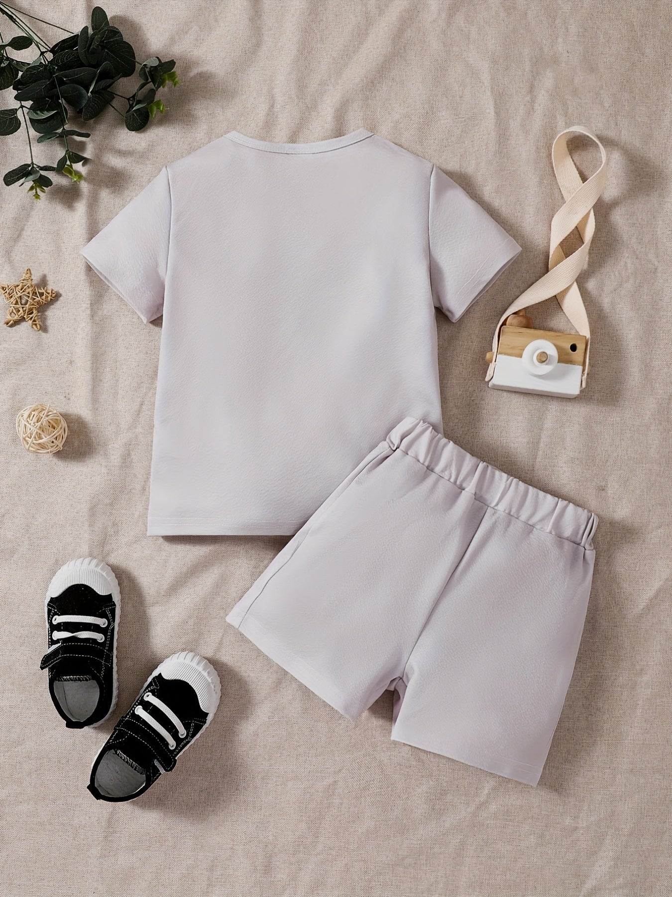 Boy's 2pcs T shirt & Shorts Set for Summer