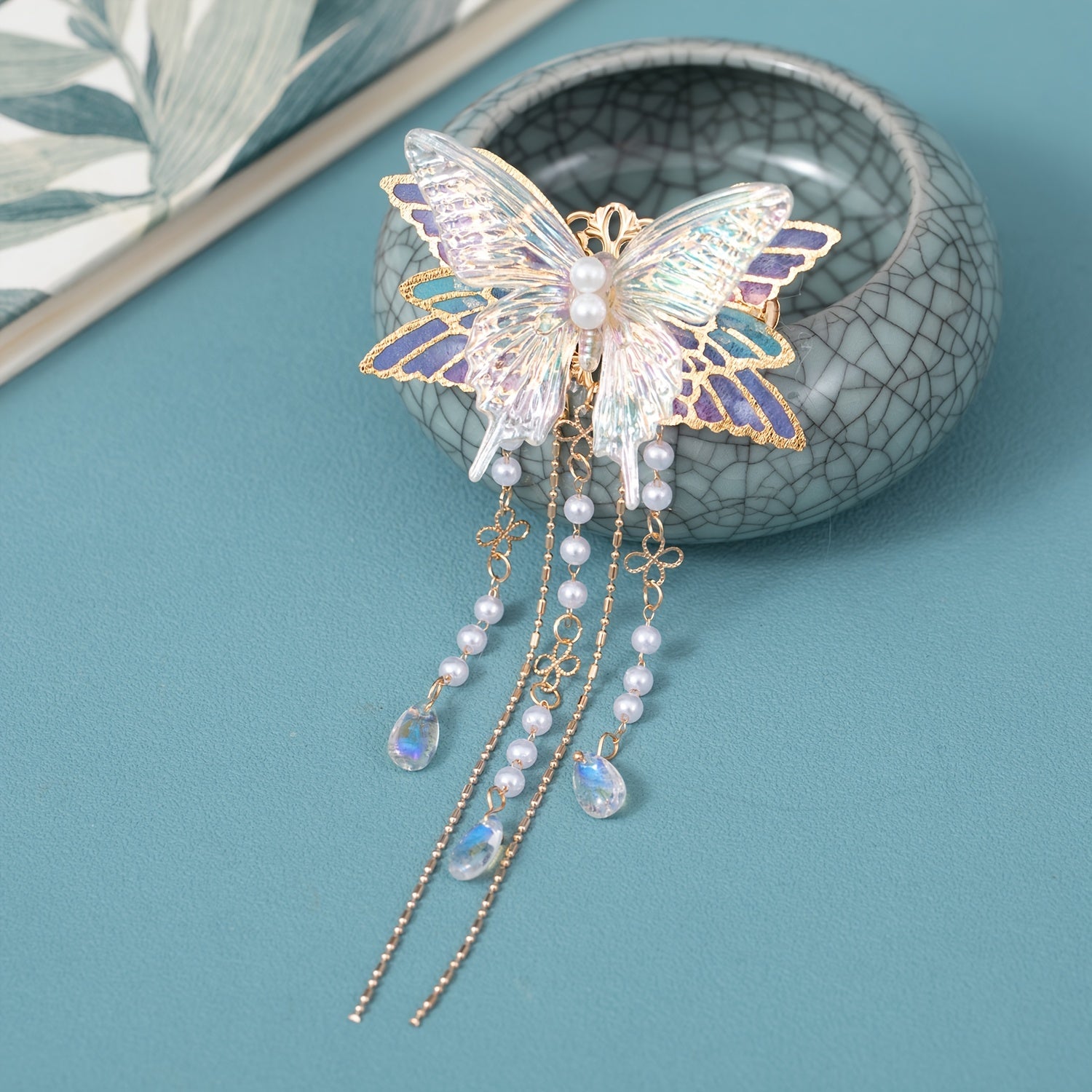 Vintage Chinese Style Hanfu Hair Clip with Faux Pearl Butterfly