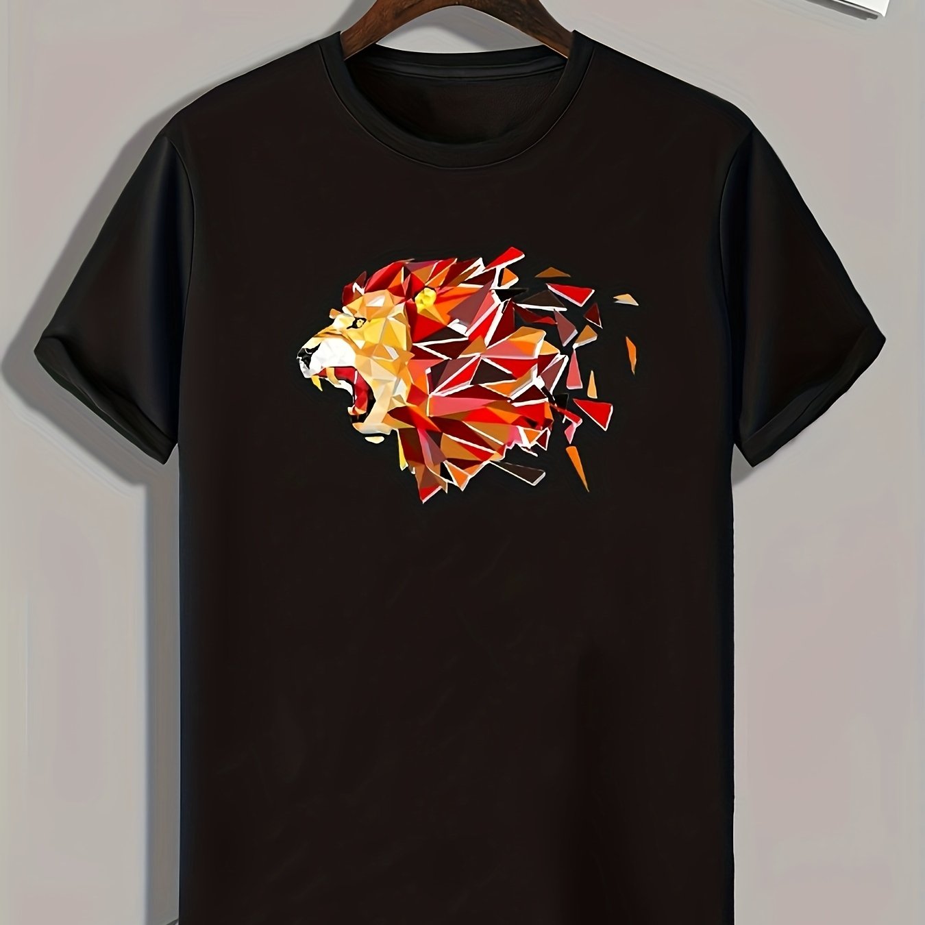 Lion Pattern Print Men's Sports Tee Graphic Shirt for Fitness Activities