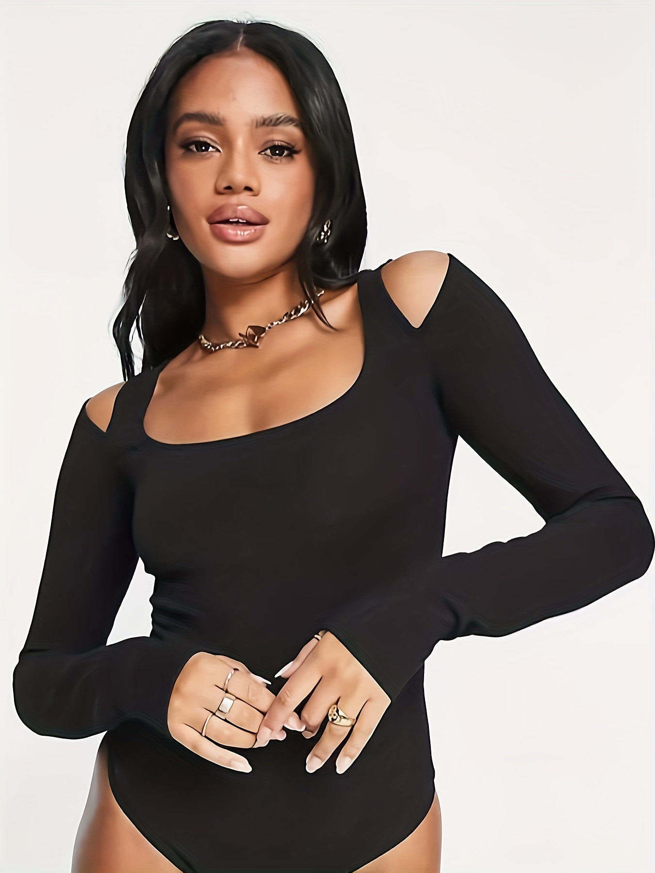 Solid Cut Out Long Sleeve Scoop Trim Bodysuit