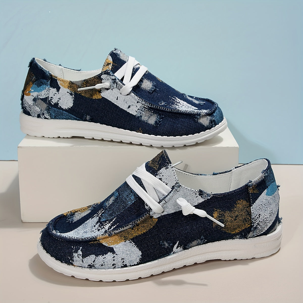 Women's Graffiti Canvas Shoes Lightweight Sports Shoes