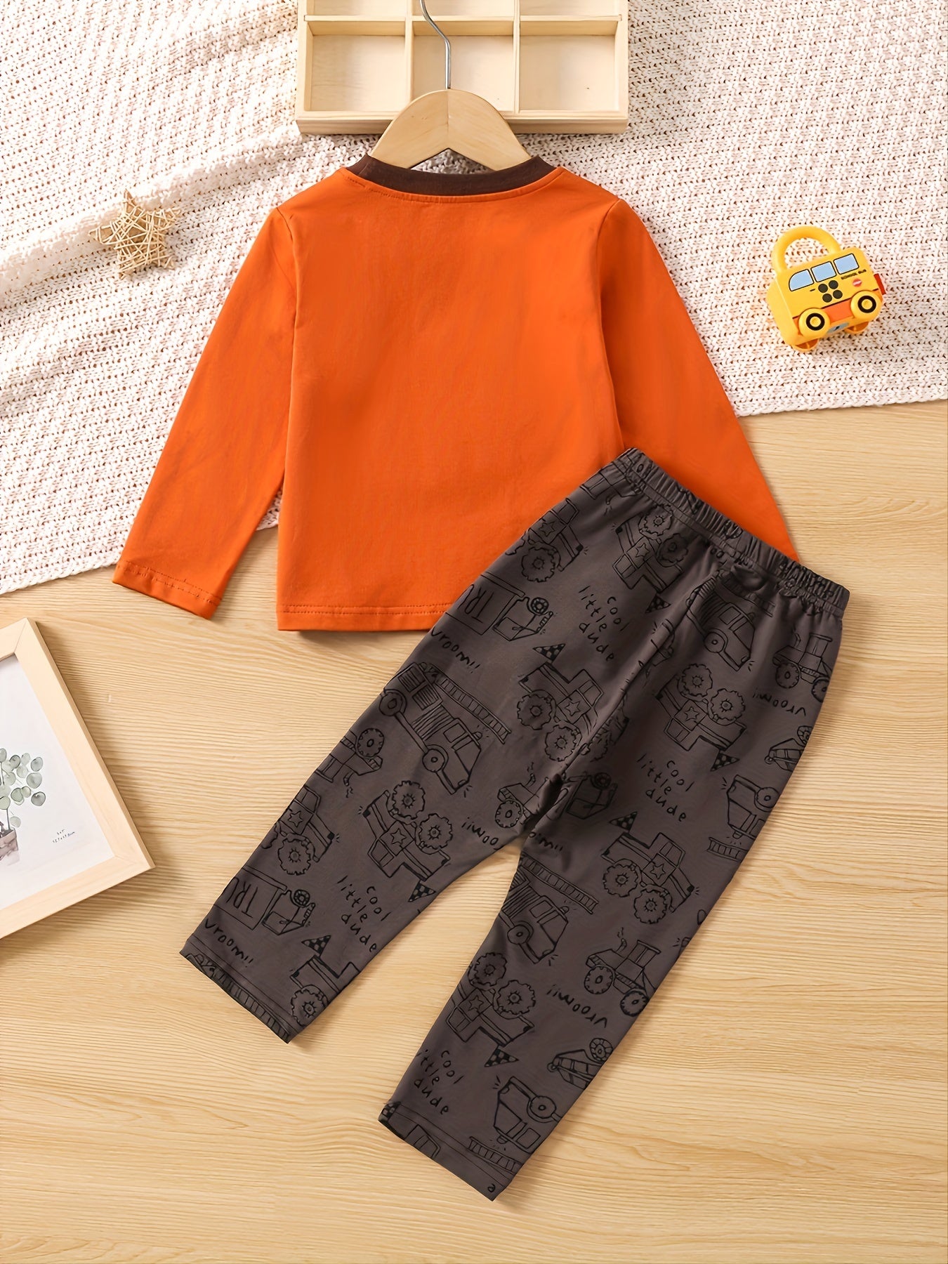 Boys 2pcs Pajamas Long Sleeve Top & Pants TROPICAL CAR ADVENTURE Print Set