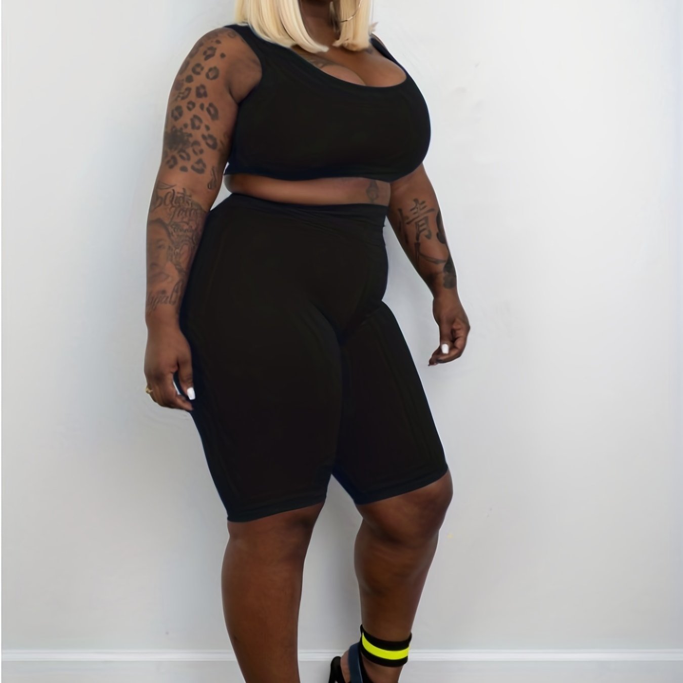 Plus Size Square Neck Crop Top & Knee Length Shorts Set