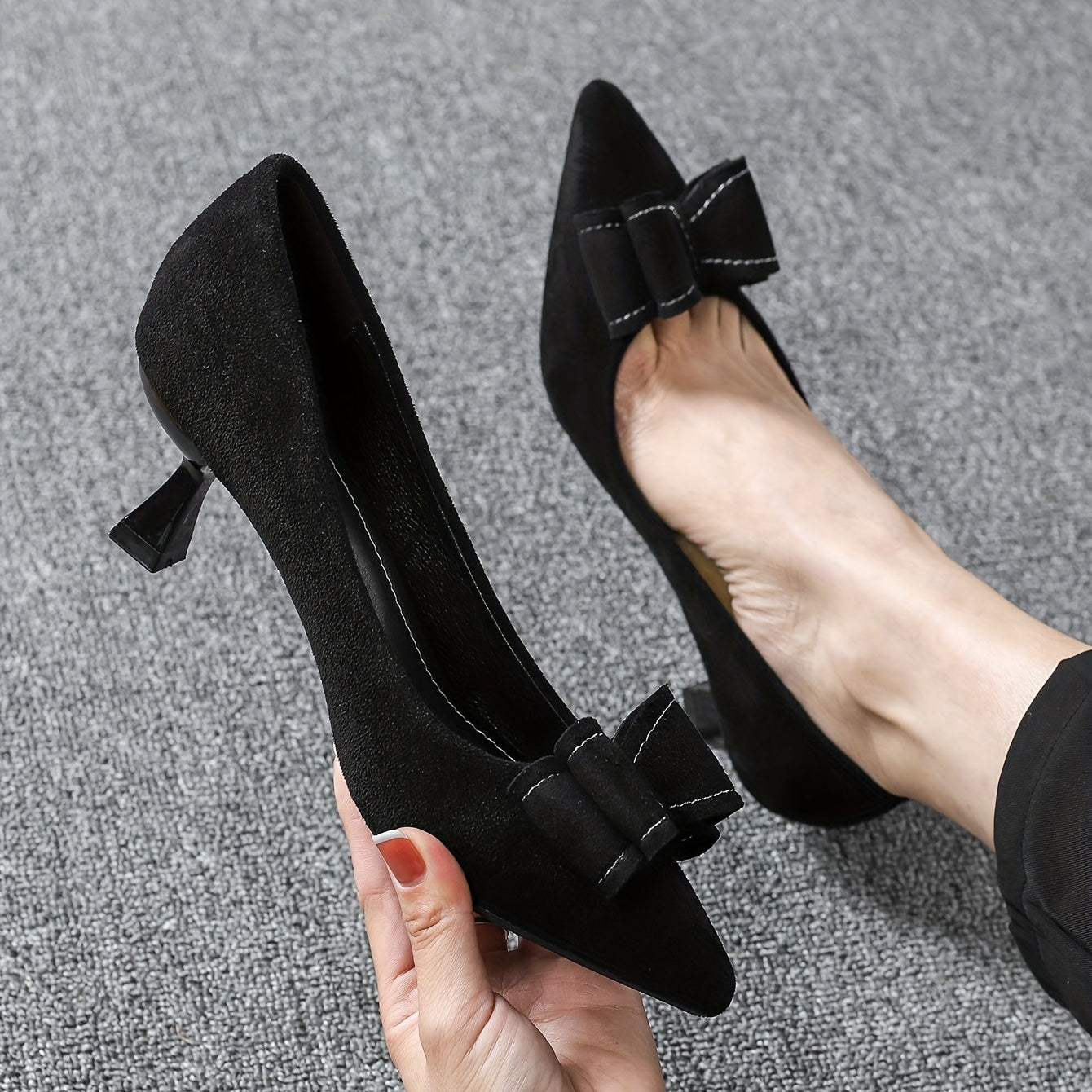 Bow Decor Kitten Heels Pointed Toe Low Heels Court Pumps