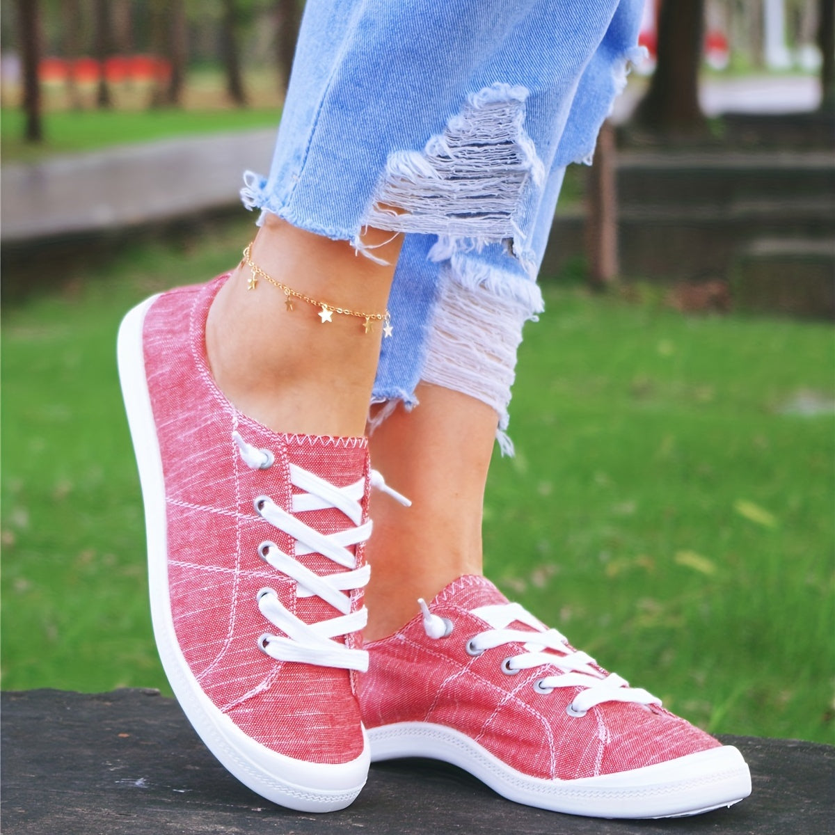 Women's Red Canvas Shoes Lightweight Lace Up Skate Shoes