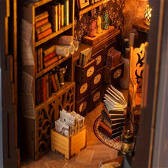 Mini Dollhouse Book Stand Set 3D Wooden Toy Puzzle Garden House Desktop Ornament