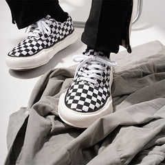 Men Women Grid Couple Sneakers Lightweight Comfy Non slip Skate Shoes