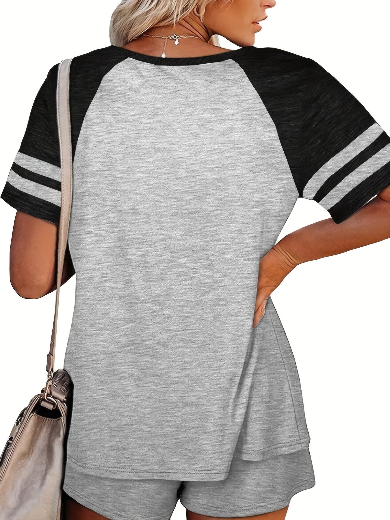 Colorblock Stripe Print Tee & Drawstring Shorts Set
