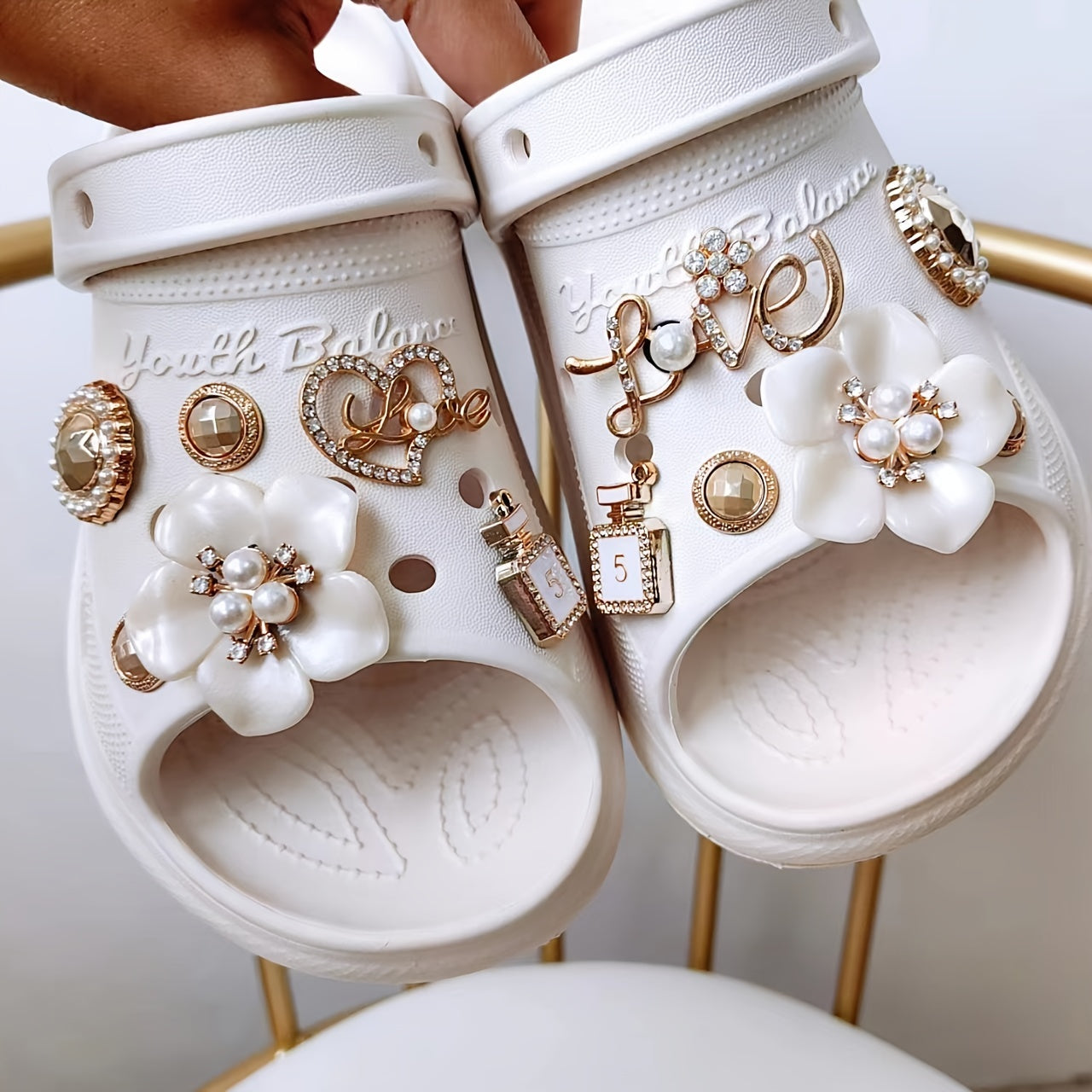 Xiaoxiang Wind Hole Shoe Accessories Flower Alloy Letter Chain