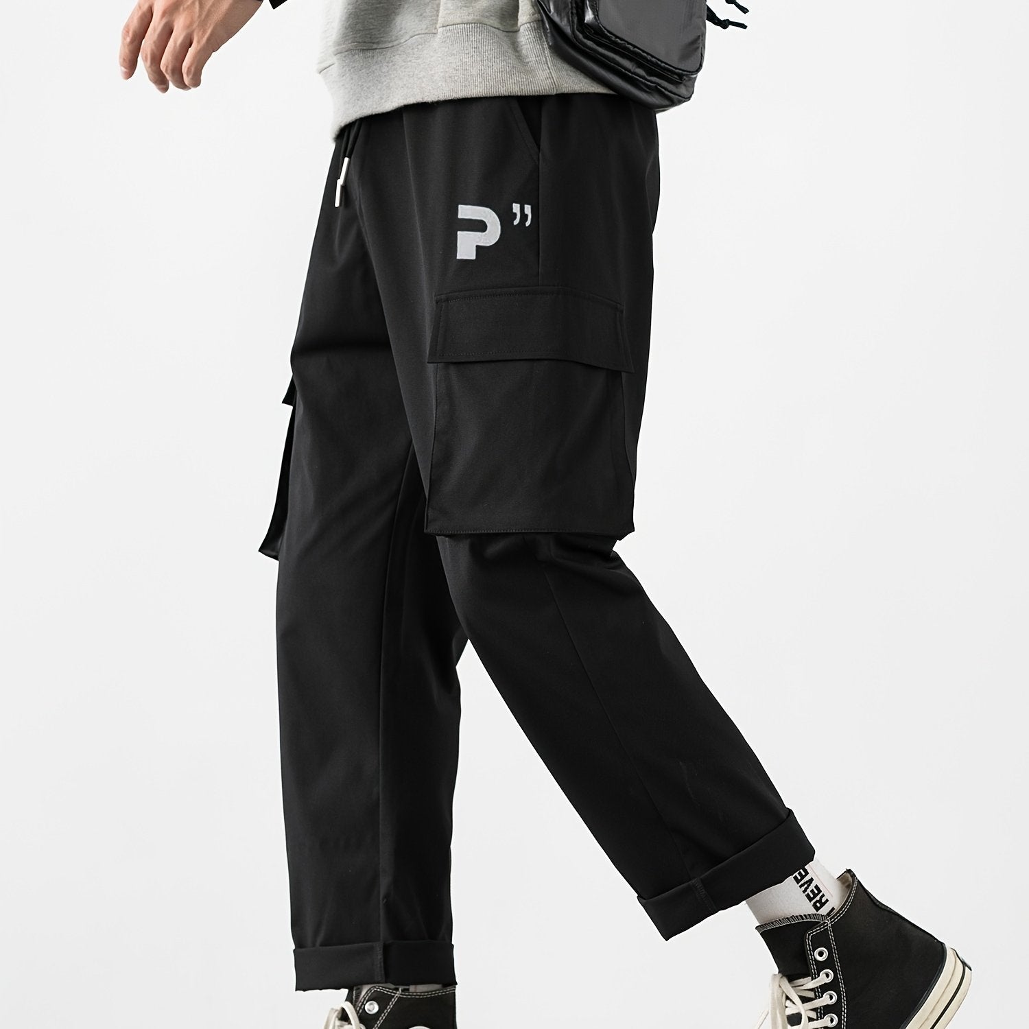 Men s Abstract Print Cropped Cargo Pants