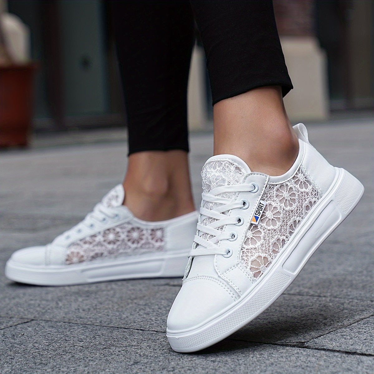 Women's Lace Skate Shoes Breathable Hollow Out Flat Sneakers