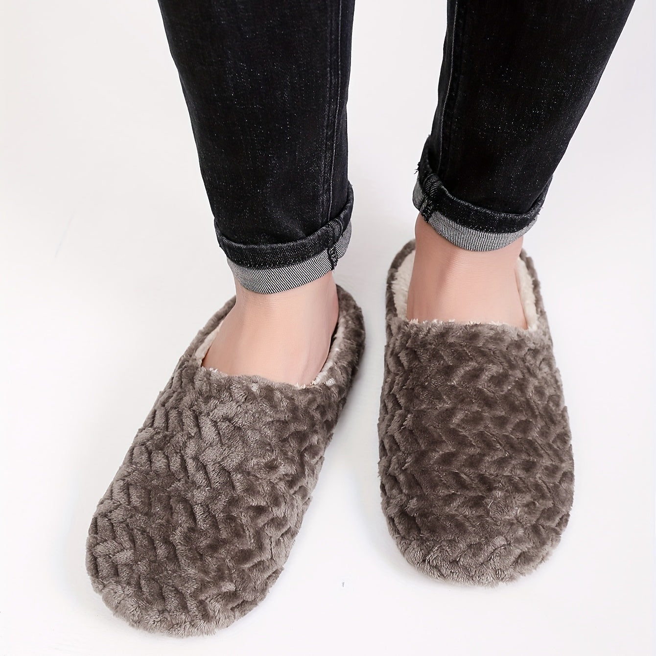 Soft Plush Cozy House Slippers Anti-skid Slip-on Shoes for Men