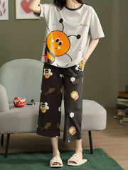 Bee Print Pajama Set Short Sleeve Crew Neck Top & Crop Pants Women's Sleepwear