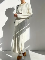 Twist Pattern Knitted Two piece Set Long Sleeve Crop Top & Split Maxi Skirt