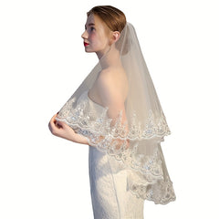 Short Lace Edge Bridal Wedding Veil with Comb