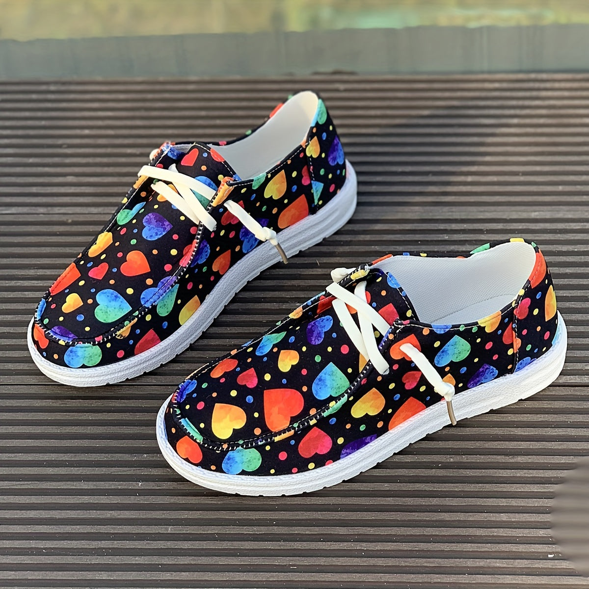 Women's Heart Pattern Low Canvas Shoes Lightweight Walking Shoes