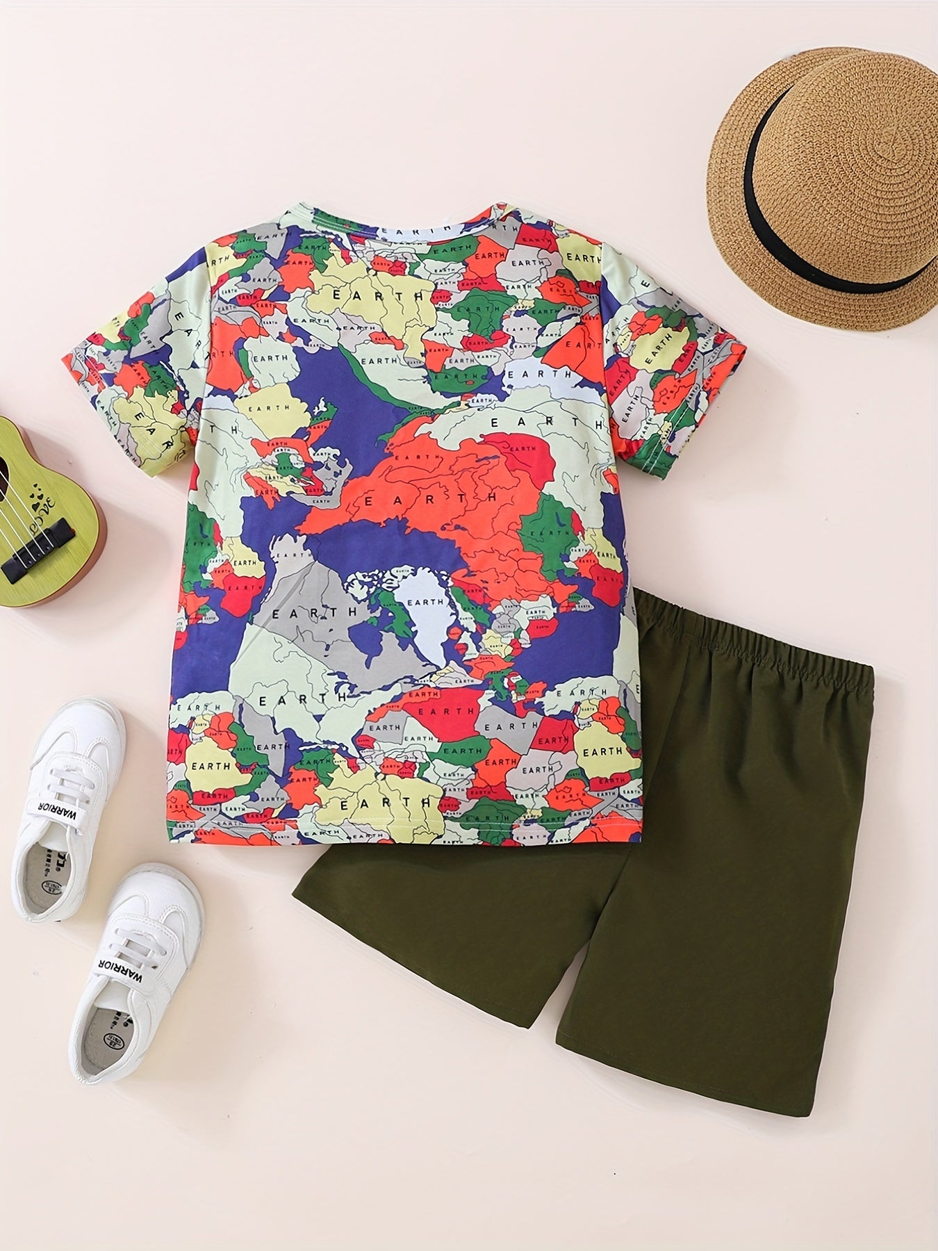Boys Map Print Casual Outfit Round Neck T shirt & Shorts Set