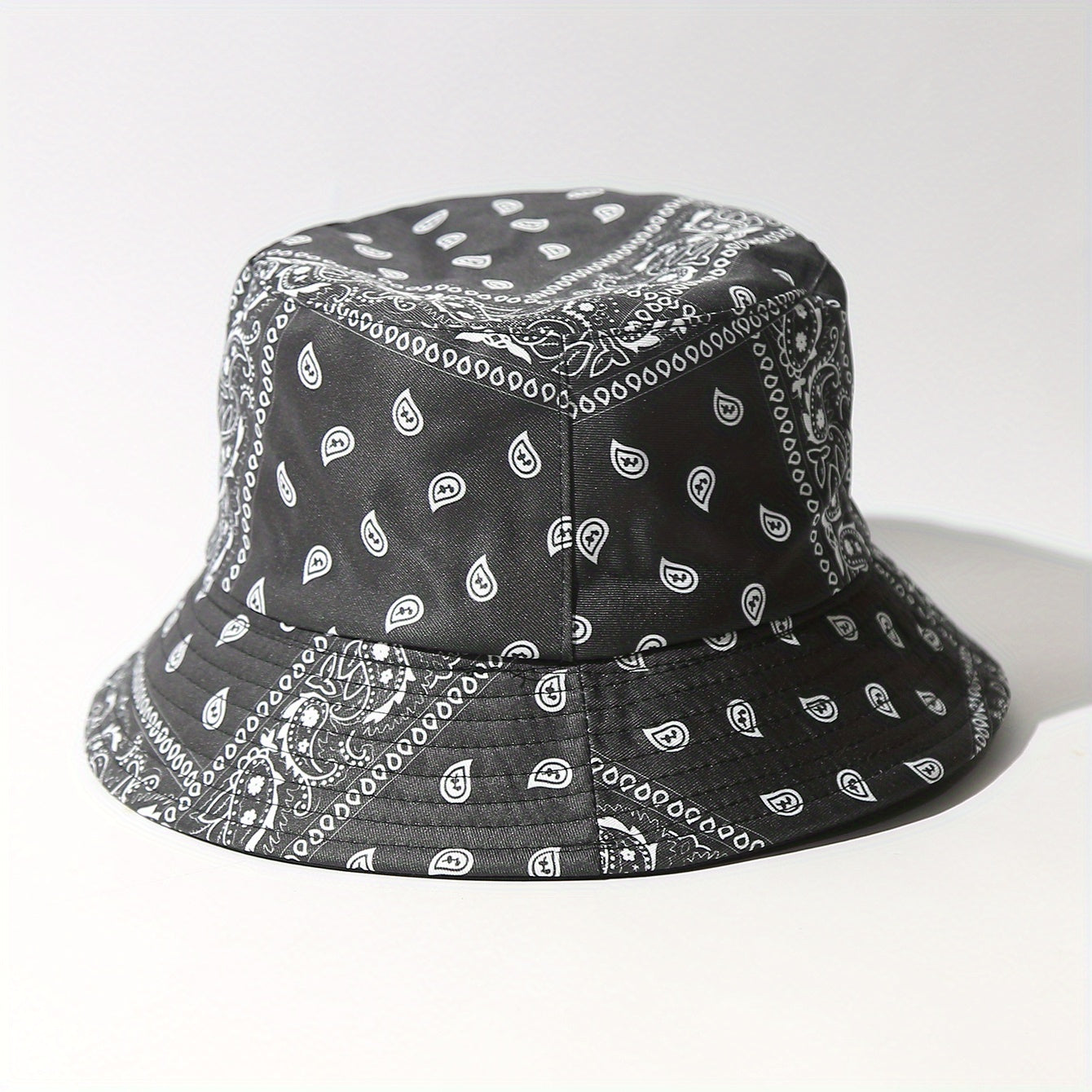 Unisex Sunshade Bucket Hat with Cashew Flower Design for Outdoor Travel