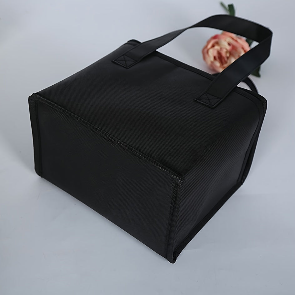 Insulated Picnic Bag for Fresh Food on Outdoor Adventures