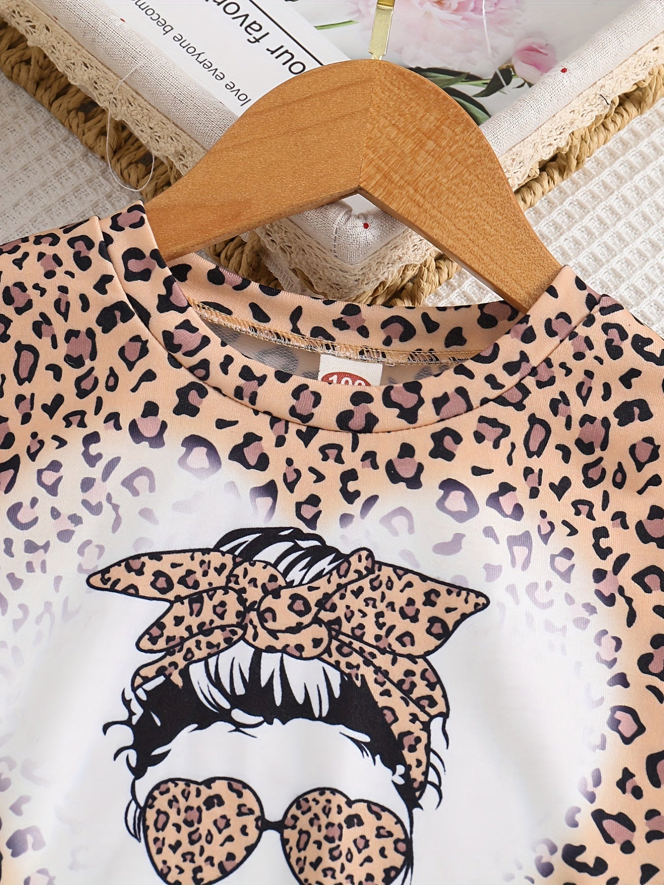 Girl's Camo 2pcs Top & Pants Set Anime Print Outfit