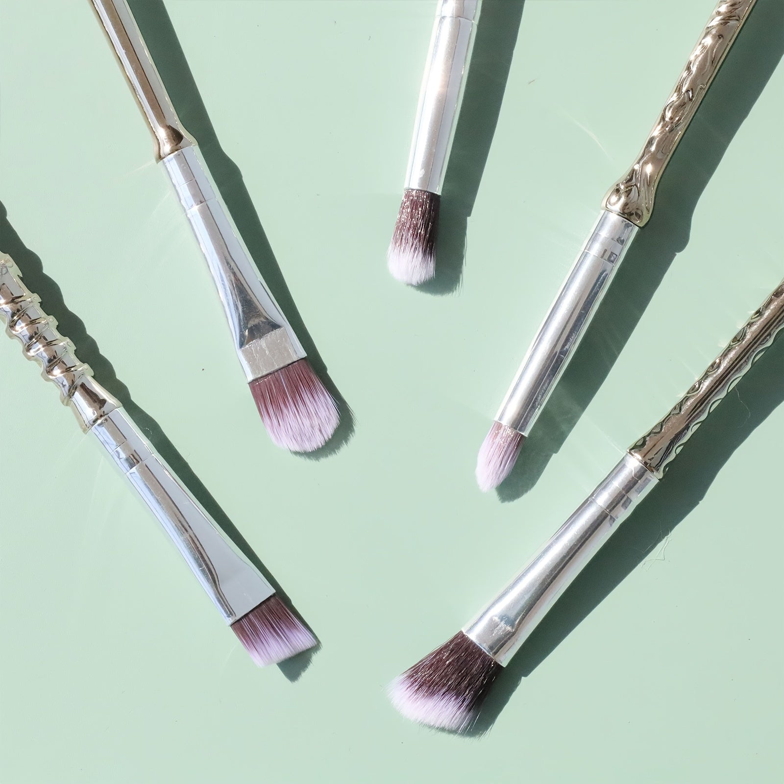 5pcs Makeup Brush Set - Eyeshadow Brush, Blush, Concealer, Foundation