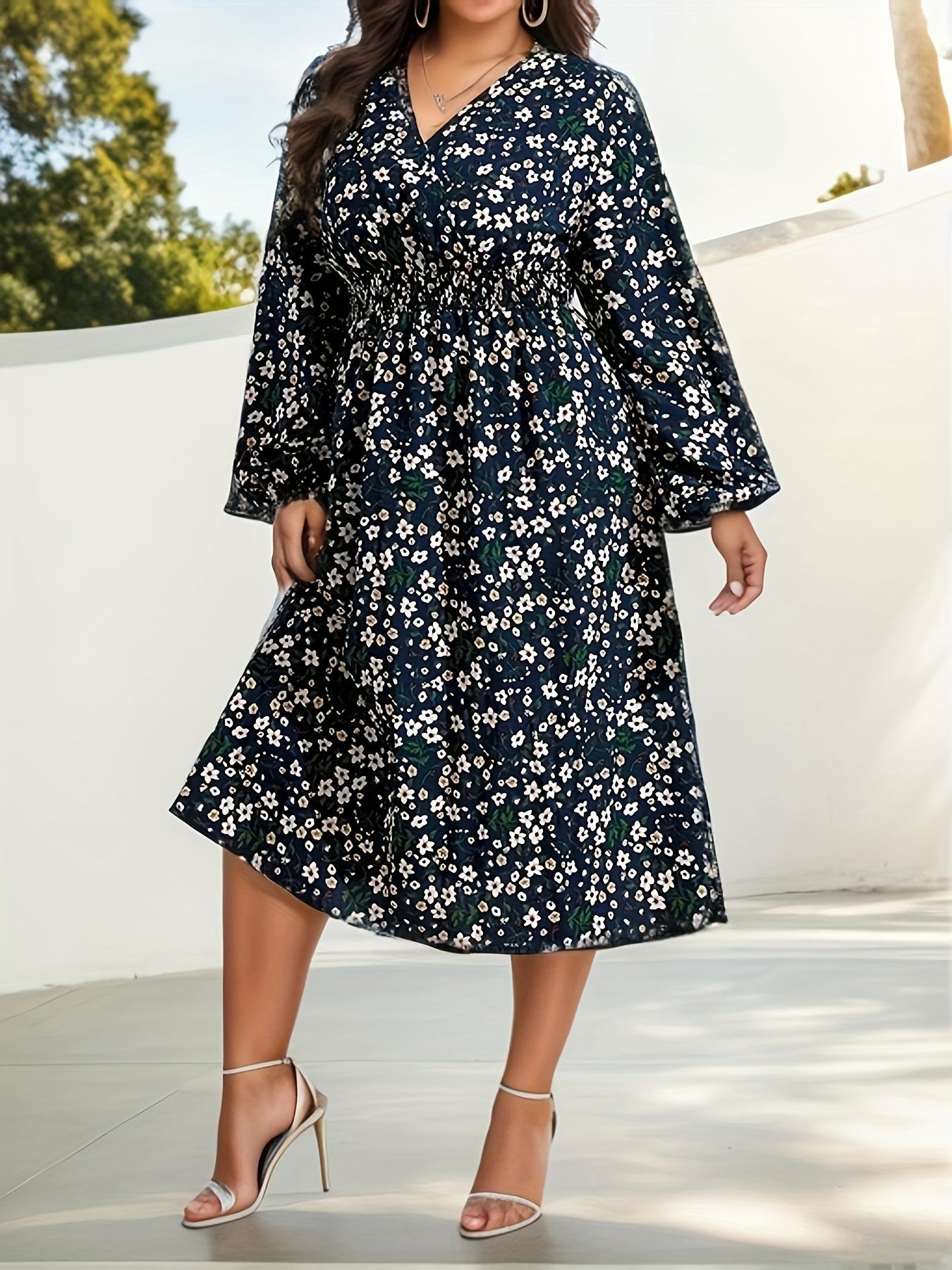 Ditsy Floral Lantern Sleeve Maxi Dress