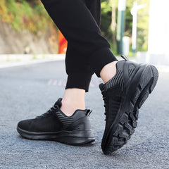 Men's Slip On Walking Shoes Lightweight Breathable Anti Skid Shoes