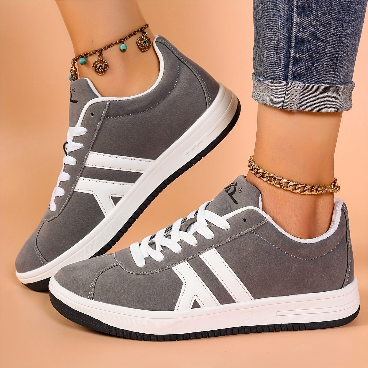 Women's Lightweight Lace Up Travel Shoes