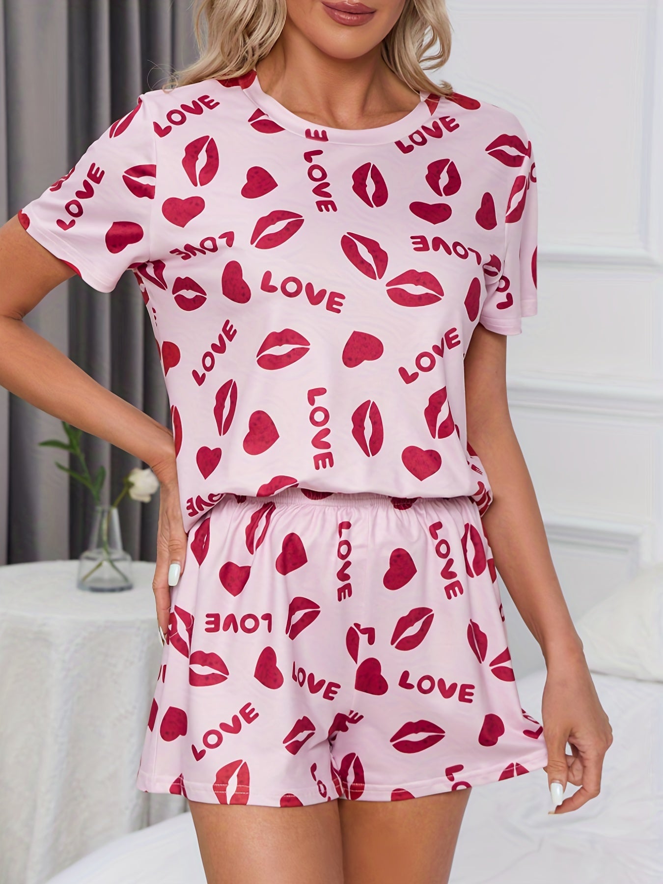 Letter & Lips Print Lounge Set Short Sleeve Top & Loose Shorts