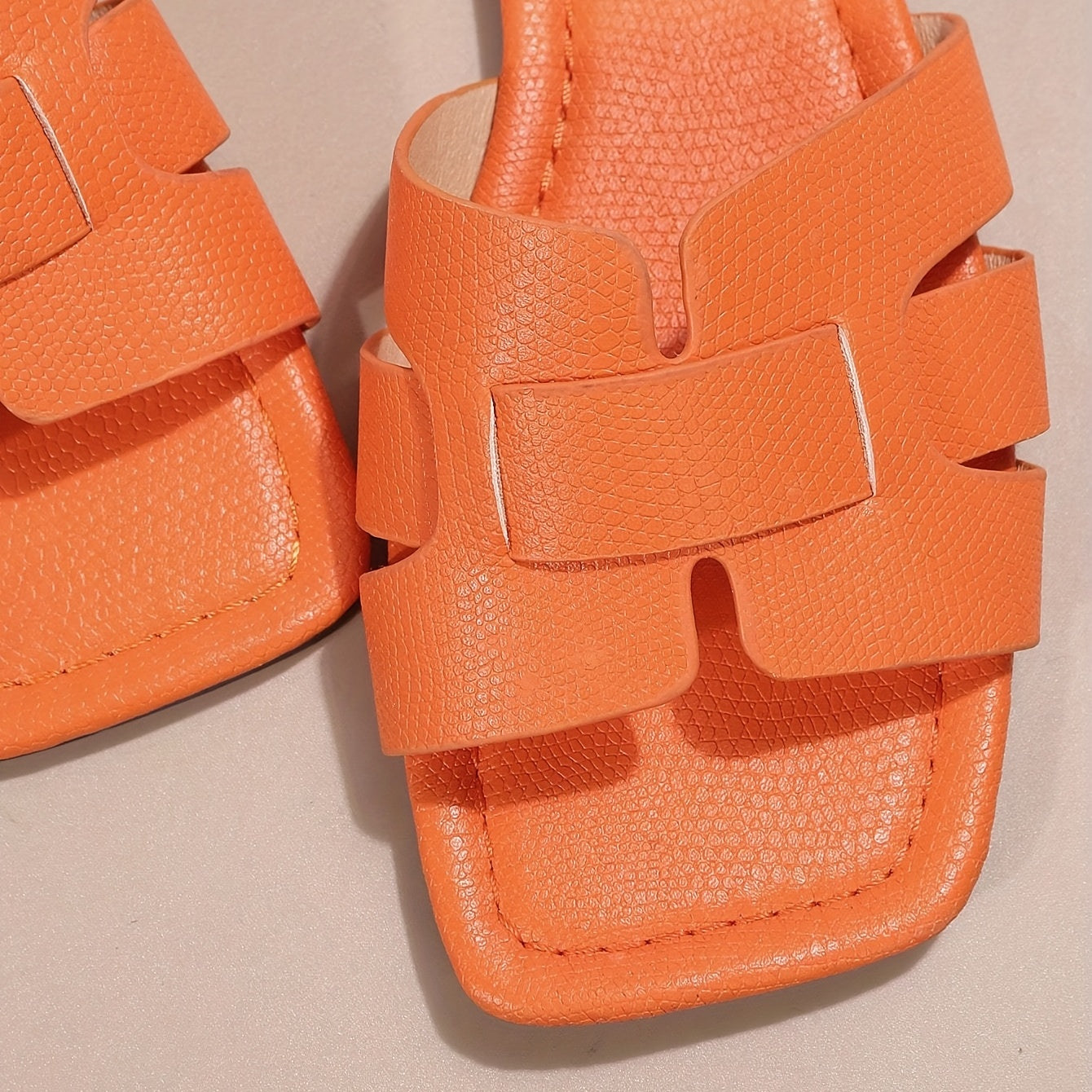 Women's Solid Slide Sandals Square Toe Flat Summer Shoes Lightweight Beach Shoes
