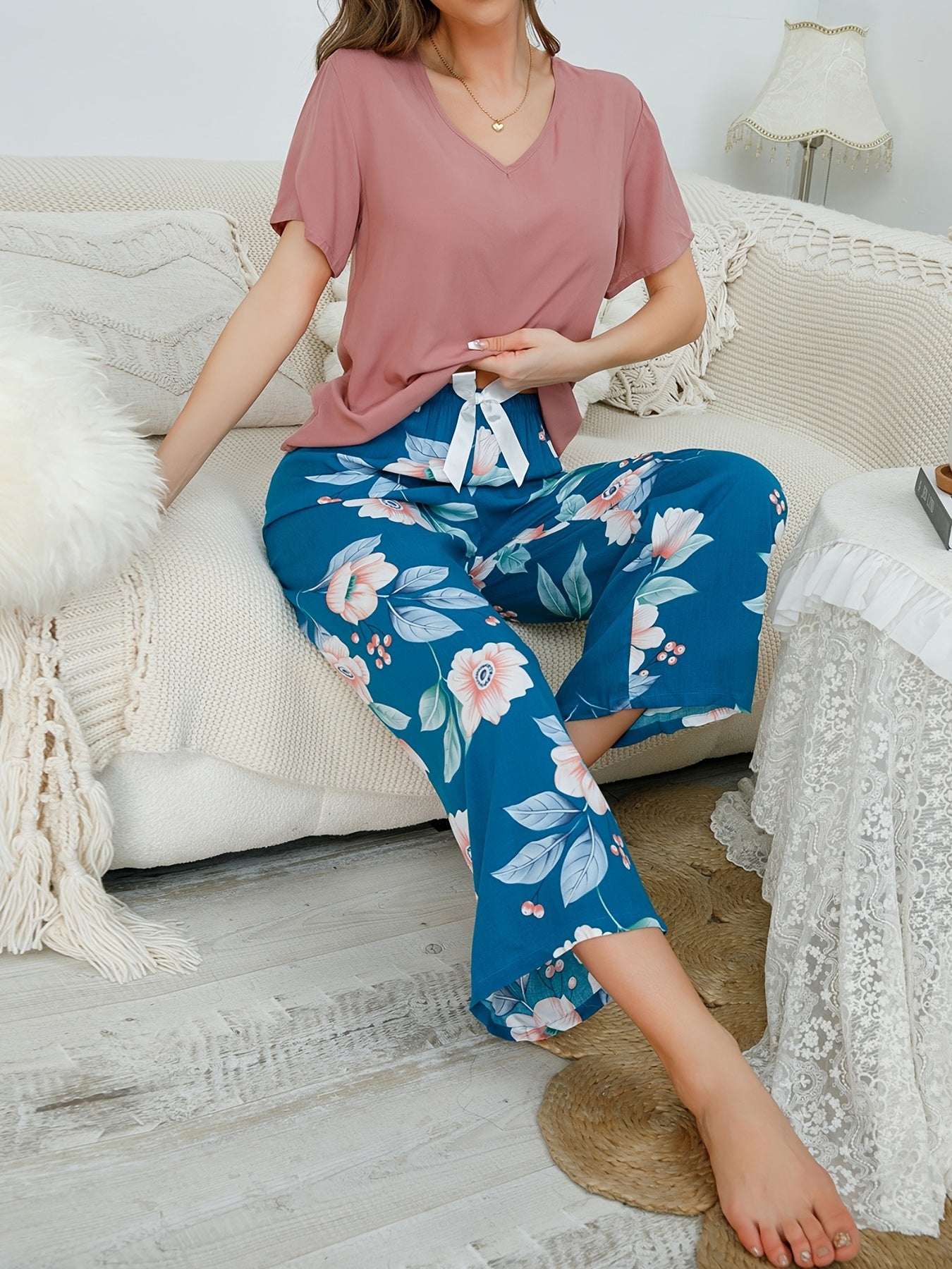 Floral Print Lounge Set V Neck Short Sleeve Top & Bow Pants