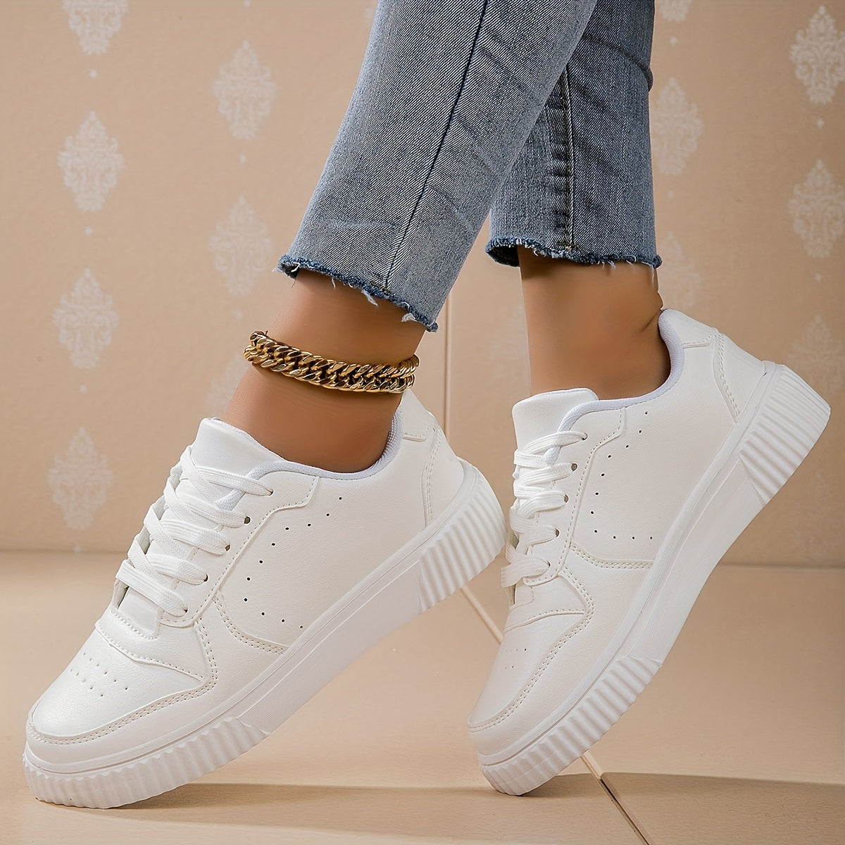 Outdoor Skate Shoes Breathable Walking Sneakers
