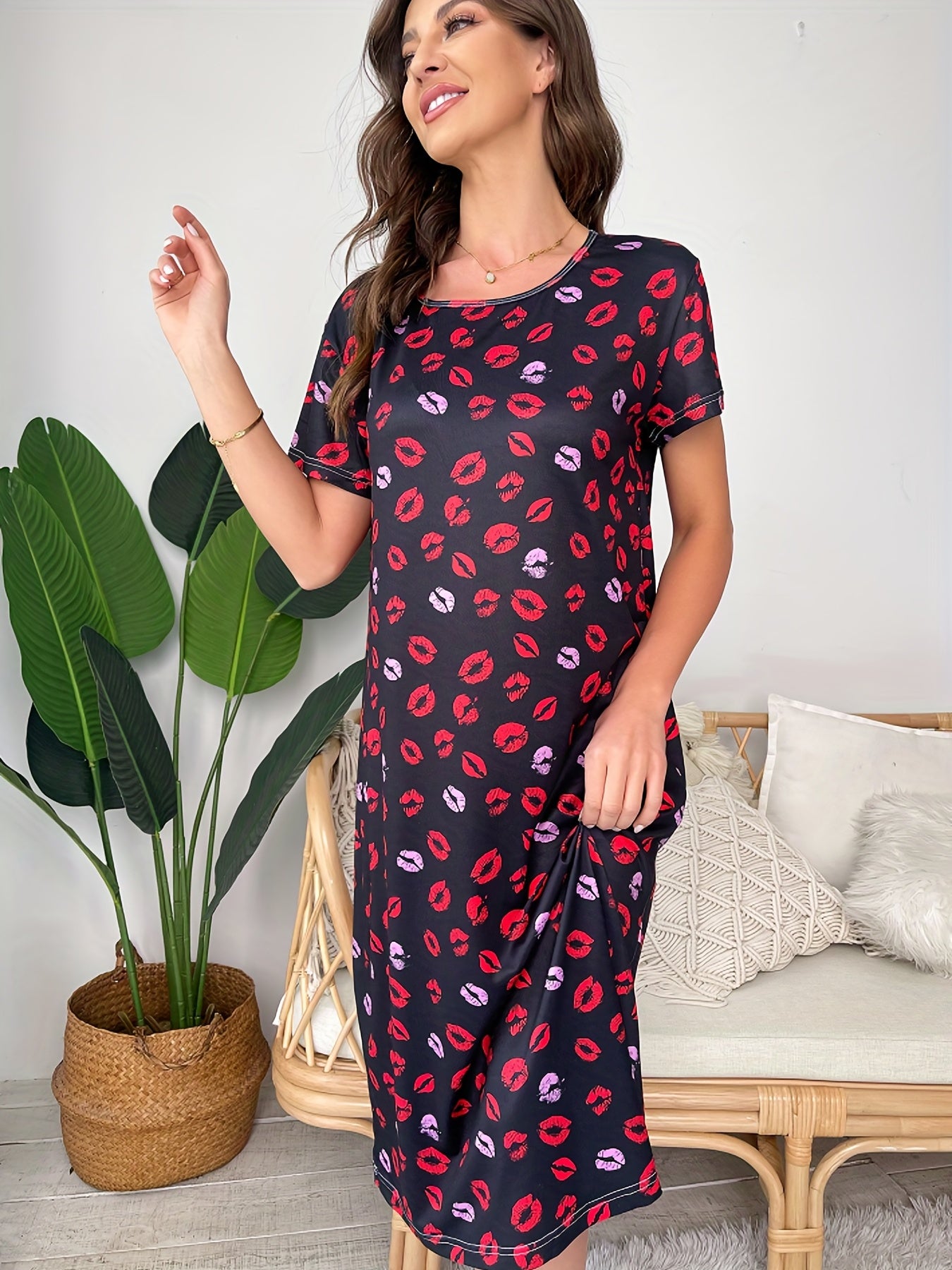 Lip Print Crew Neck Nightdress Short Sleeve Sleep Dress Women's Sleepwear