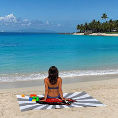 Red Lips Beach Towel Microfiber Quick Dry Lightweight Ideal for Beach Pool Yoga
